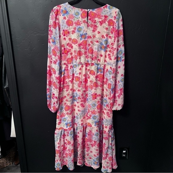 Sugarlips Macaron Floral Nellie Ruffle Midi
Dress Size: L NWT - Picture 11 of 14